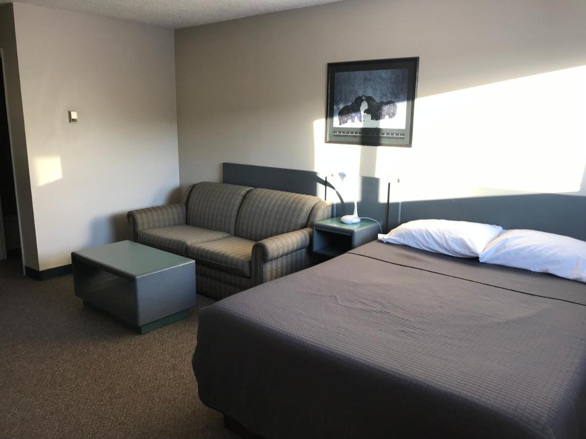 Plains Motor Inn Stettler Luaran gambar