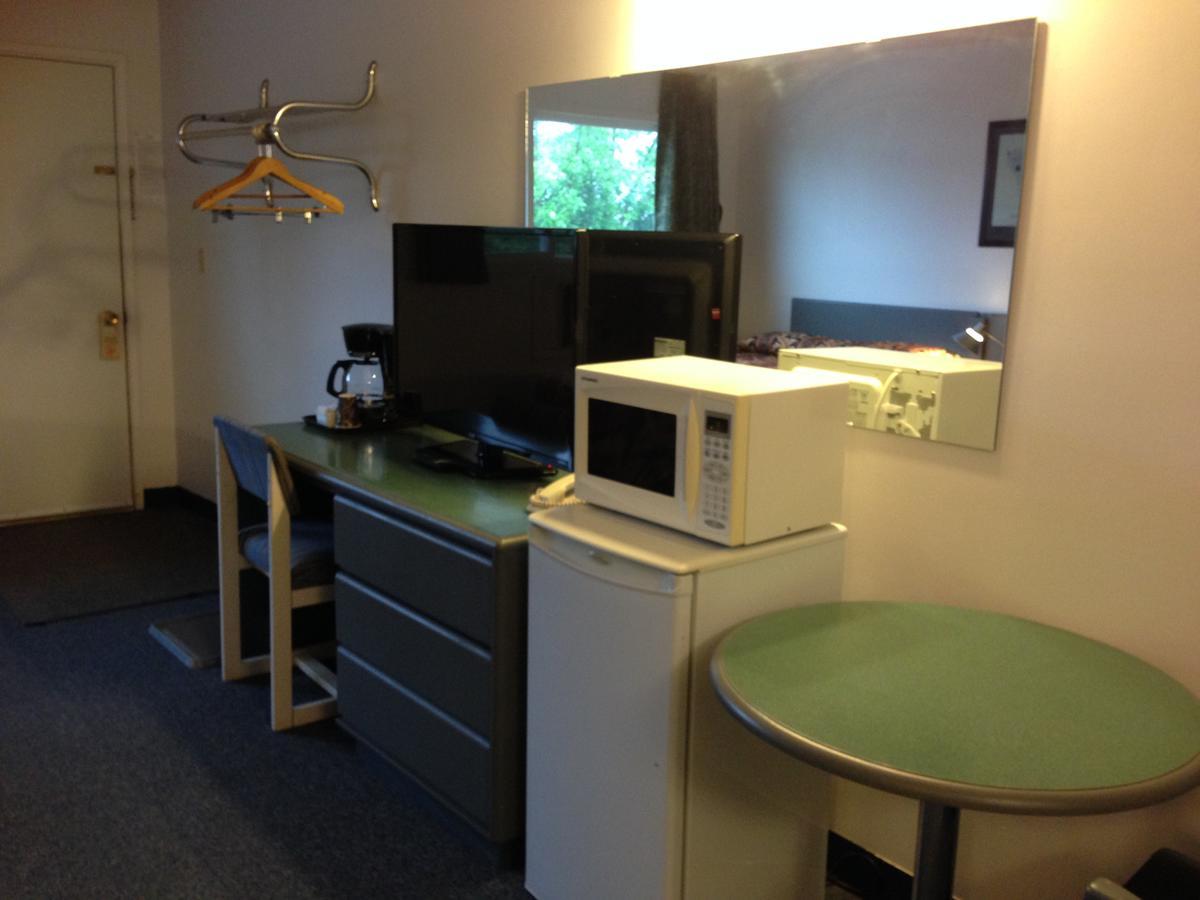 Plains Motor Inn Stettler Luaran gambar