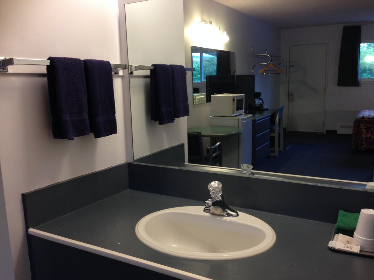 Plains Motor Inn Stettler Luaran gambar