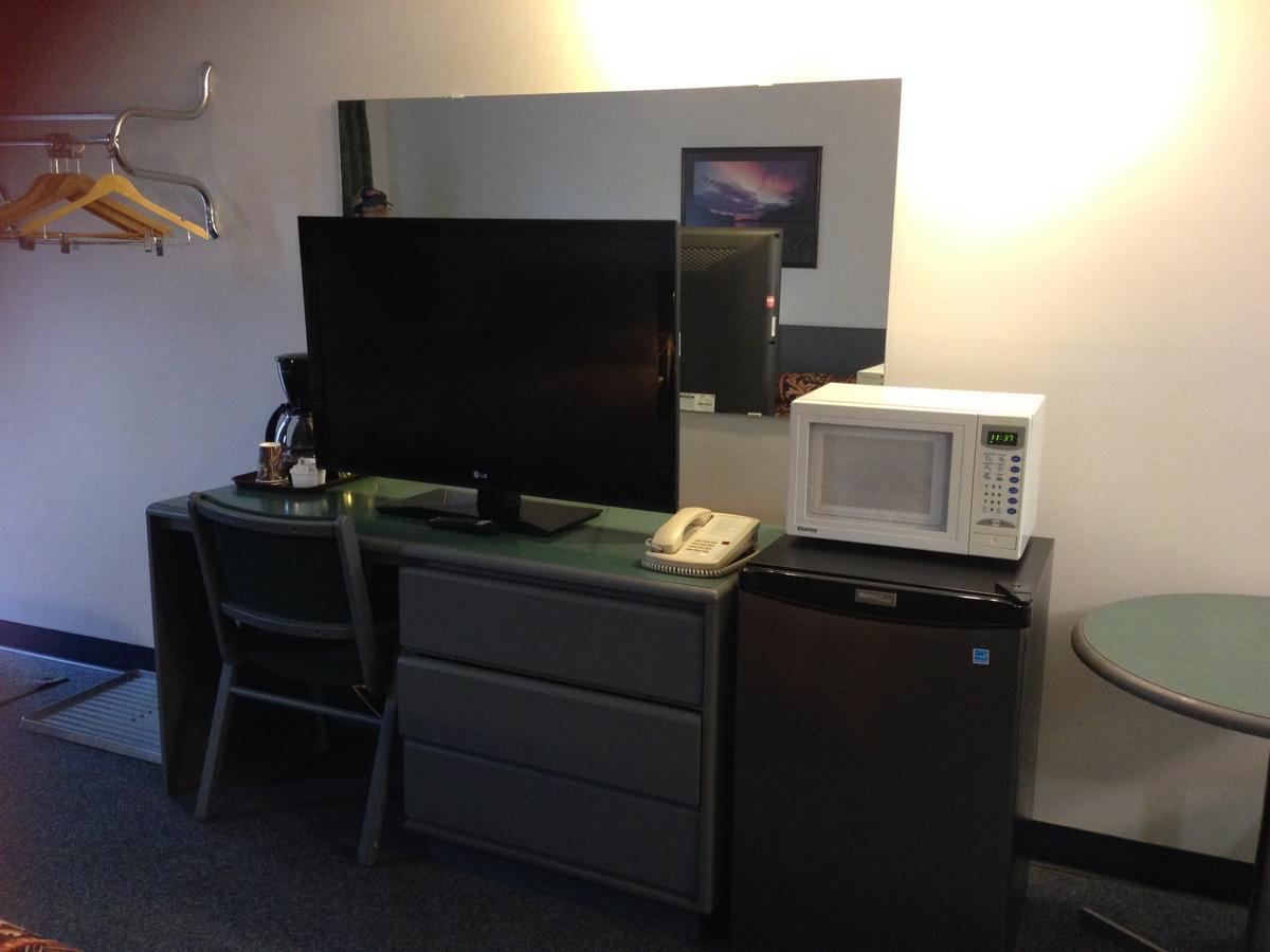 Plains Motor Inn Stettler Luaran gambar