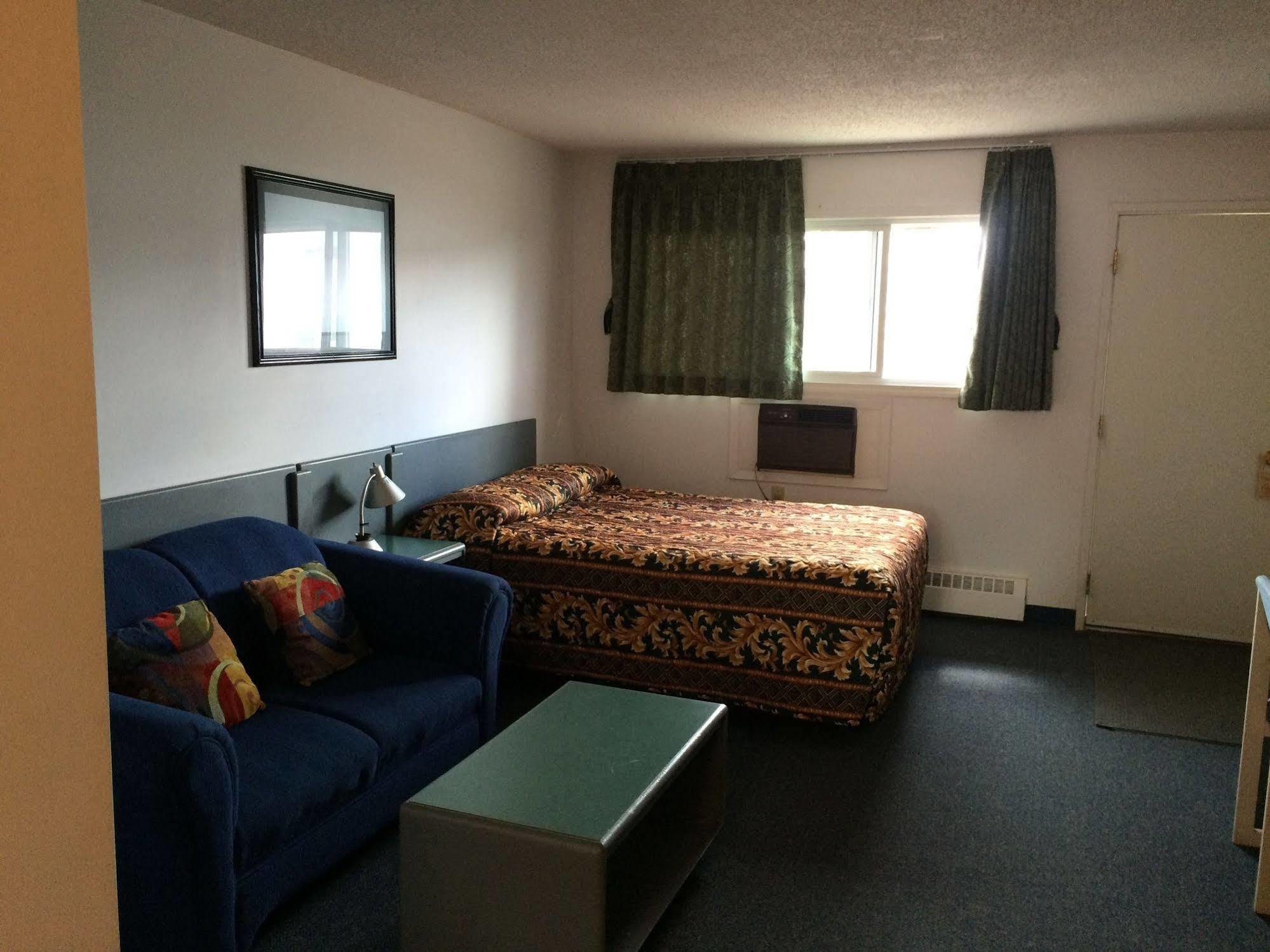 Plains Motor Inn Stettler Luaran gambar