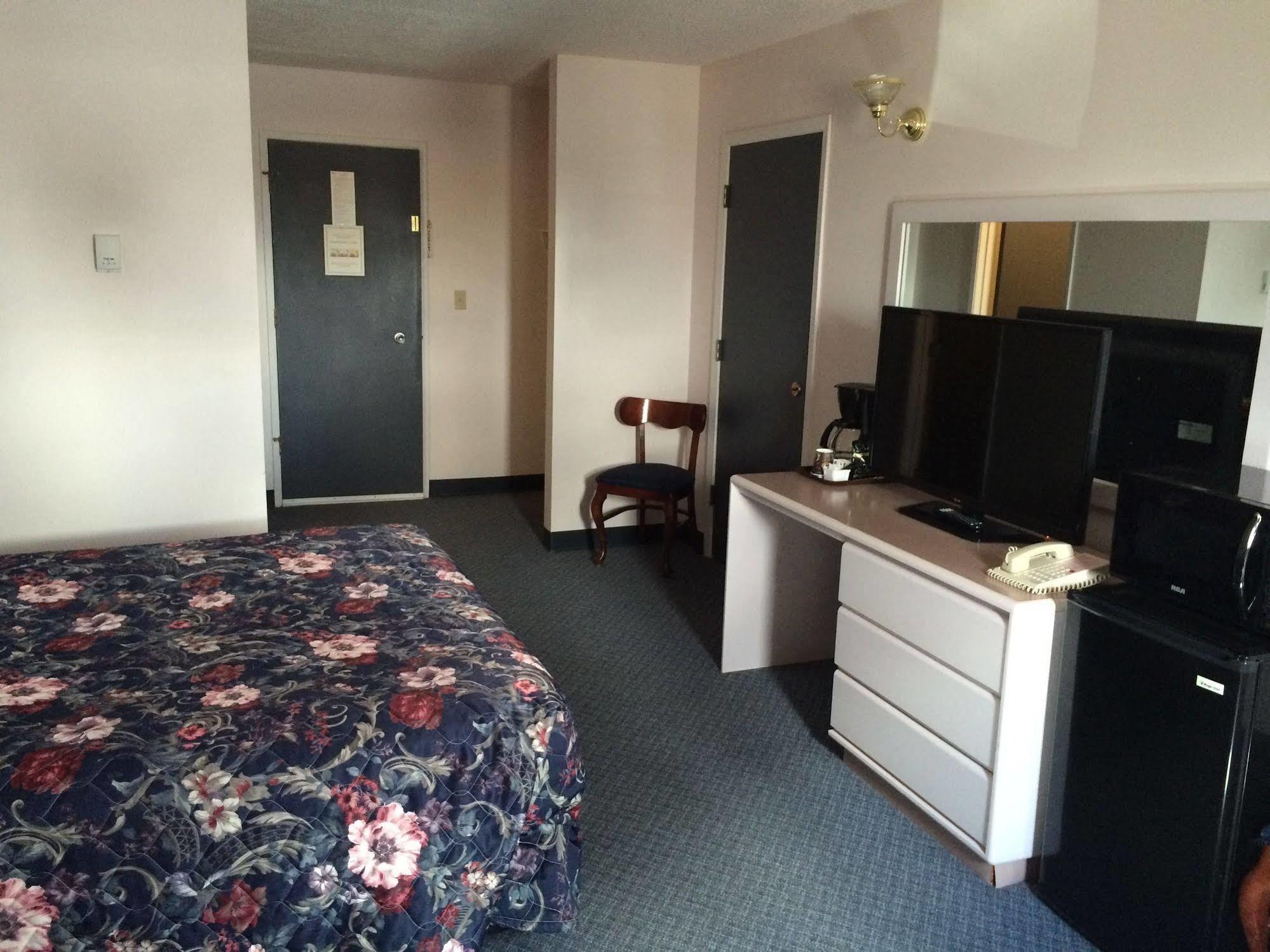 Plains Motor Inn Stettler Luaran gambar